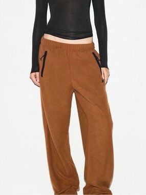 NWT SKIMS Outdoor Fleece Straight Leg Pant in Chai XS